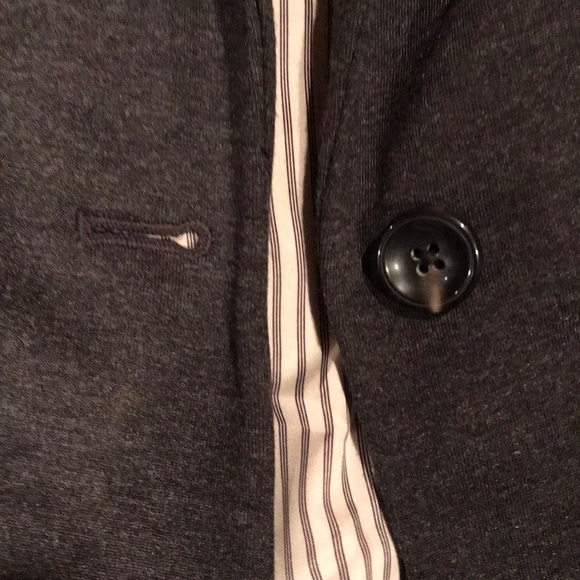 Blazer charcoal gray pinstripe XS EUC - Picture 8 of 8